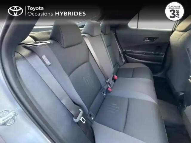 Toyota C-Hr 2.0 hybride rechargeable 225ch design my25 — photo 4