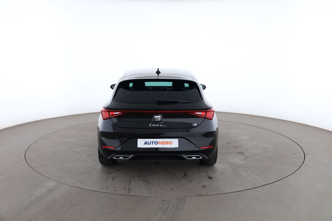 Seat Leon 1.5 eTSI FR DSG7 — photo 4