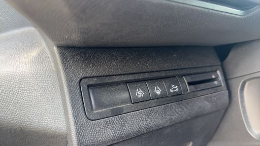 Peugeot 5008 1.5 BlueHDi 130 EAT8 - GT – 2023 – 78451 km – Diesel – Boîte Automatique — photo 6