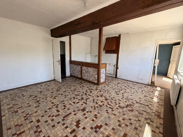MAISON POUR LES ADEPTES DE LA RENOVATION