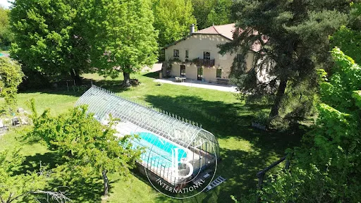 Propriété 306 m²
