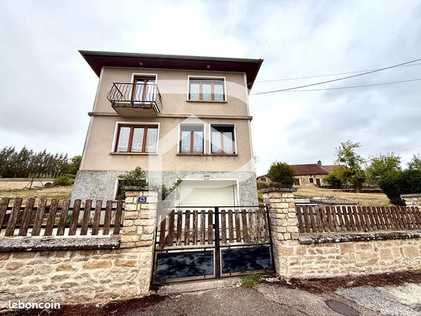 Propriété 4 pièces 82 m²