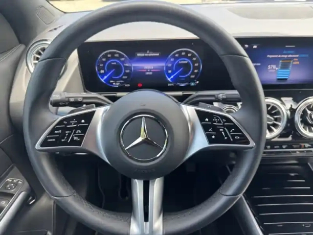 Mercedes Eqa 250+ edition — photo 11