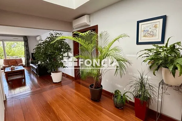 Appartement 5 pièces 147 m²