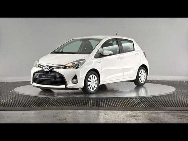 Toyota YARIS Toyota Yaris HSD 100h Dynamic 5p