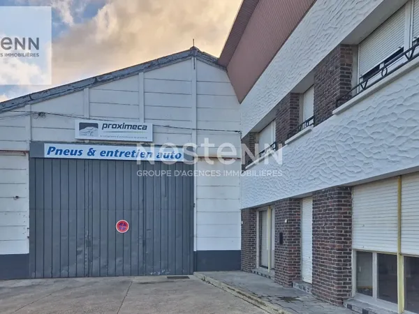 Investisseurs ou professionnel : Garage, Hangar, bureau, Secteur de DESVRES 480 m2 ( hauteur de 5m20