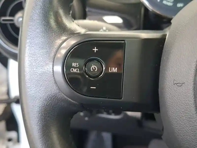 Mini Mini hatch 3 portes cooper 136 ch dkg7 — photo 31