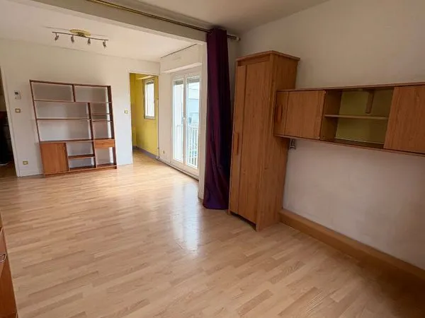 Studio 1 pièce 28 m²