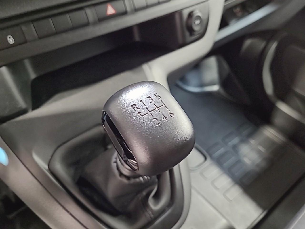 Citroën Jumpy cab approfondie xl bluehdi 120 bvm6 club 340 nm — photo 17