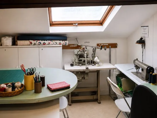 Loue espace coworking atelier couture