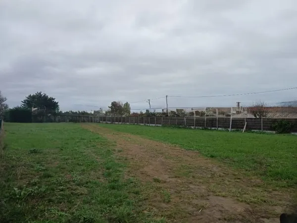 Terrain 890 m²