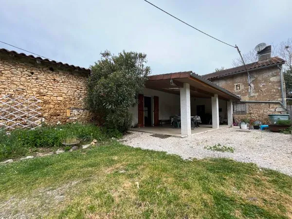 Maison en pierre 3 pièces 76 m²