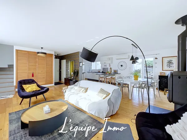 Maison T5 de 135m2 sur 536 m2 de terrain avec belles terrass