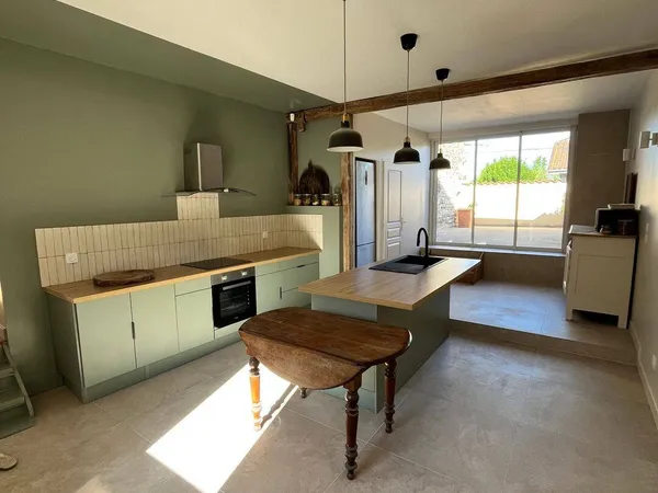 Maison 4 pièces 248 m²