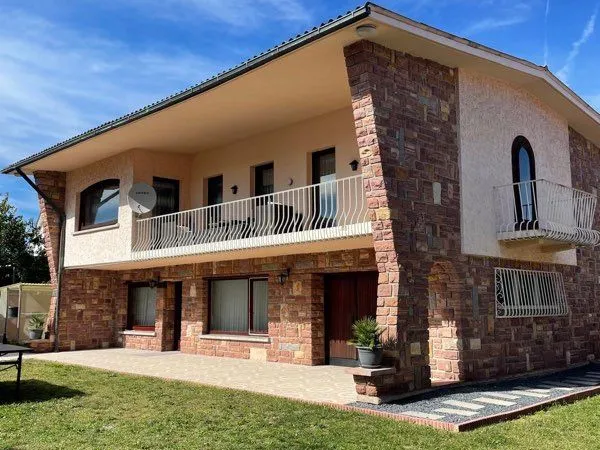 Maison individuelle - pierres apparentes