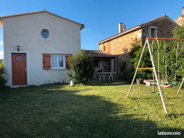 Maison meublée 121 m² - Jardin, garage et piscine hors sol - Saint-Marcel-d'Ardèche À louer à l'anné