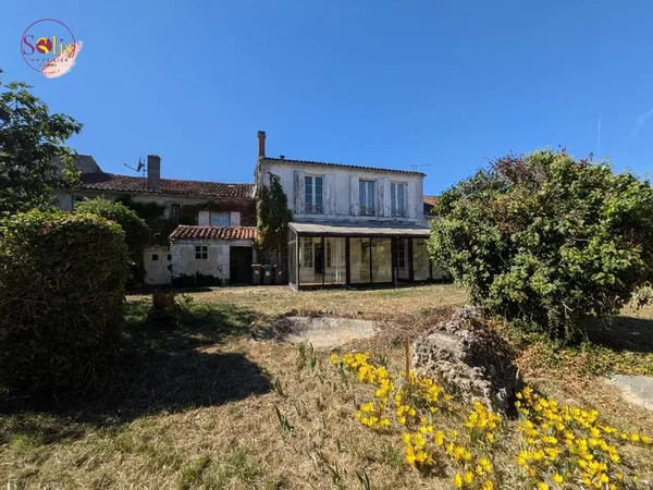 Maison 270 m²