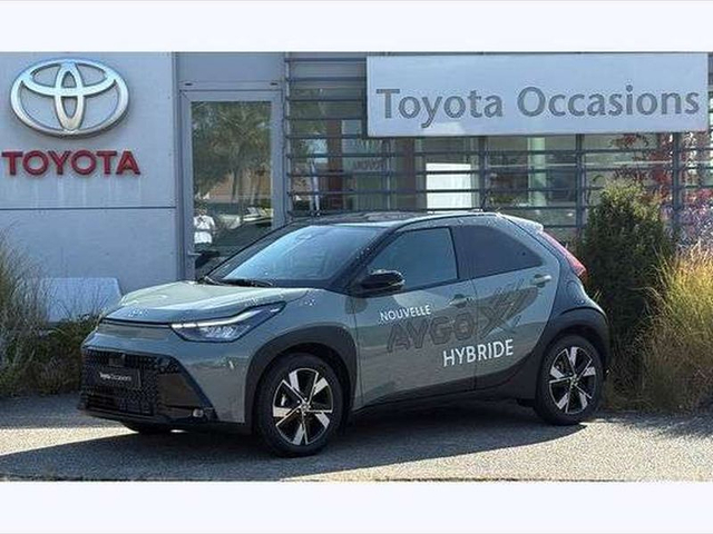 Toyota AYGO Toyota Aygo X Hybride 116h Graphic Zen