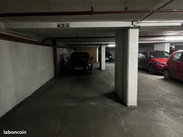 Parking proche Trocadéro / Rue de la tour