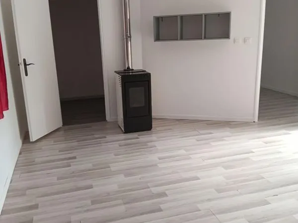 APPARTEMENT plein pied de 70m² - 3 pièces principales