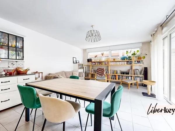 Vends maison récente - 82.2 m² - 4 pièces, 3 chambres - Nantes 44300