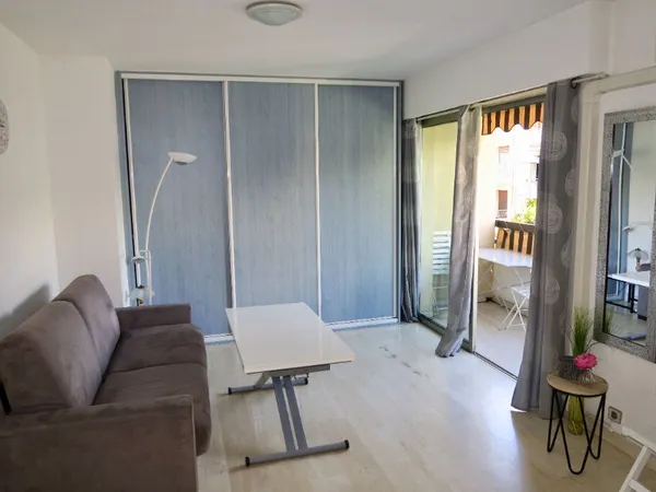 Appartement Antibes 1 pièce 26.06 m2 à louer vide à l'année