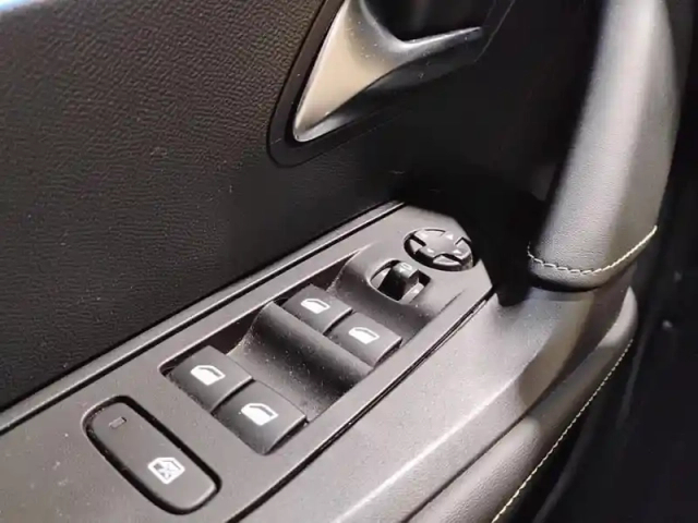 Peugeot 2008 puretech 130 s&amp;s bvm6 gt — photo 20