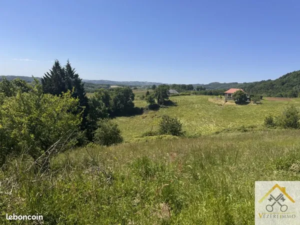 Terrain 2746 m² Voutezac