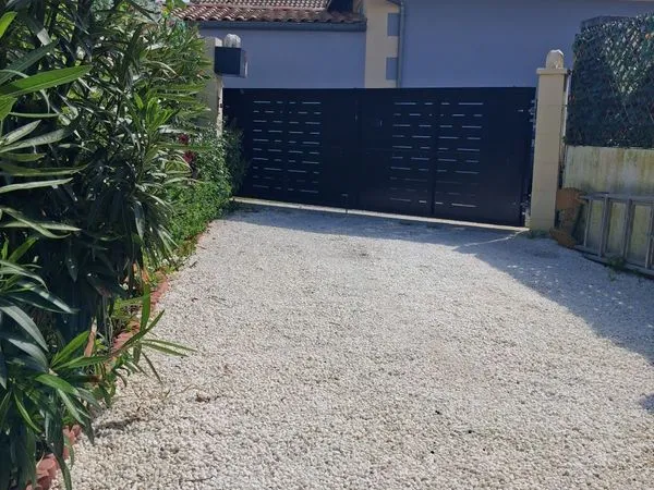 MAISON T3 (2 chambres) PRIX 260000
