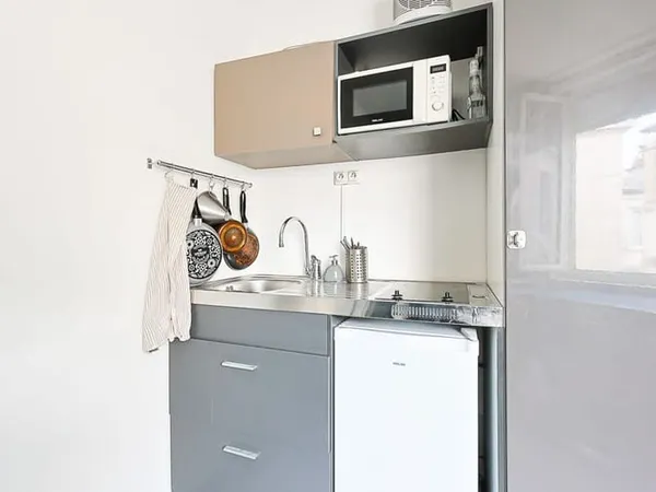 Studio 1 pièce 14 m²