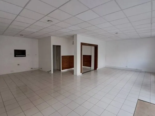 Local commercial 62 m²