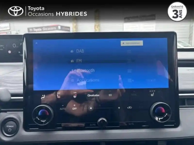 Toyota C-Hr + 224ch 77kwh design grande autonomie — photo 15