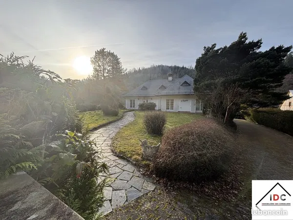 Maison 5 pièces 172 m²