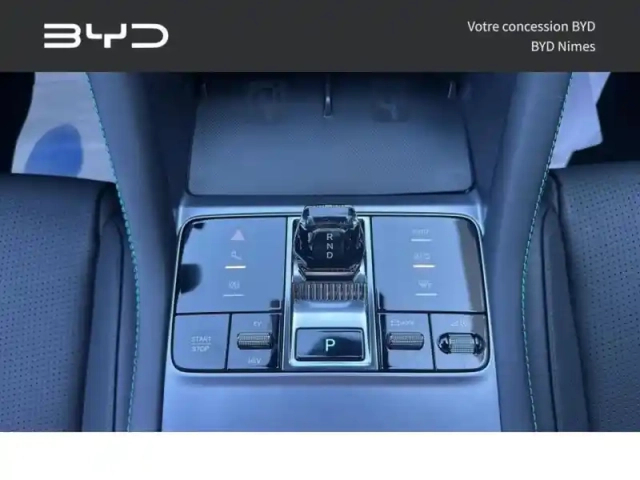 Byd Seal U 1.5 dm-i 324ch design awd — photo 15