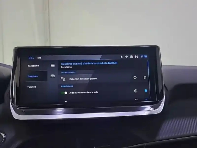 Peugeot 208 hybrid 100 e-dcs6 — photo 24
