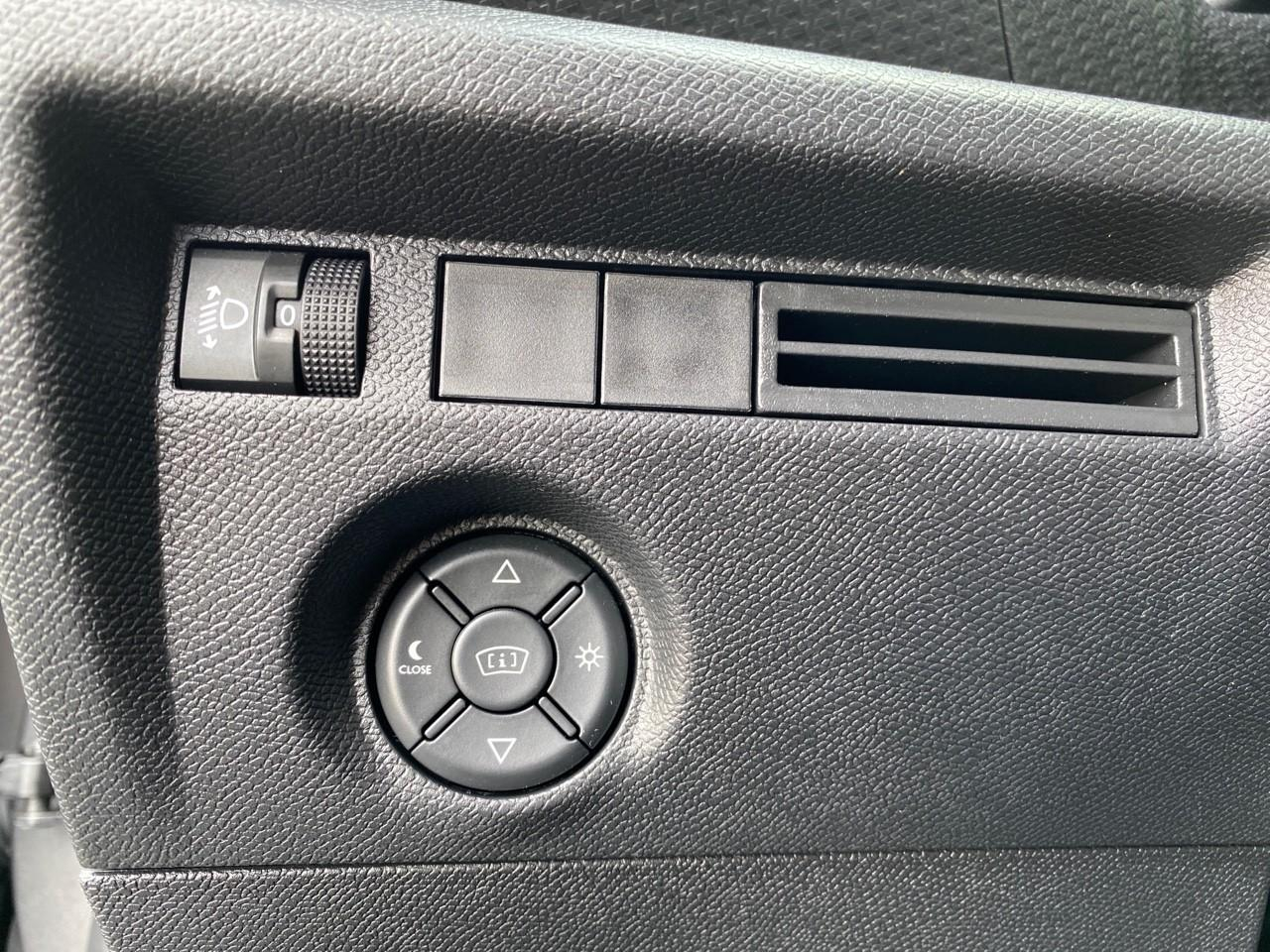 Citroën C4 1.5 bluehdi 130ch s&s max automatique — photo 18