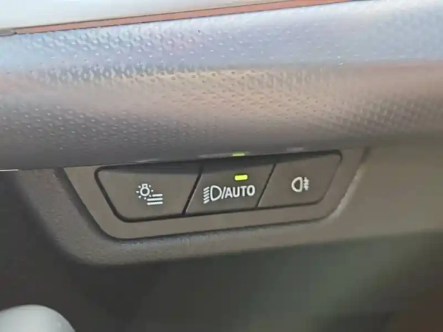 Bmw X1 sdrive 18i 136ch dkg7 — photo 20