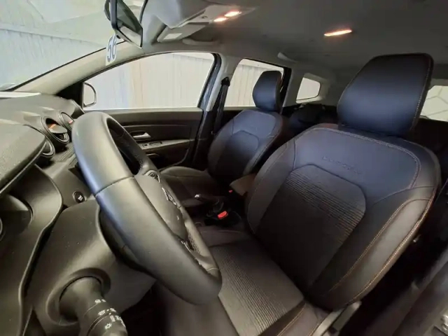 Dacia Duster blue dci 115 4x4 — photo 16