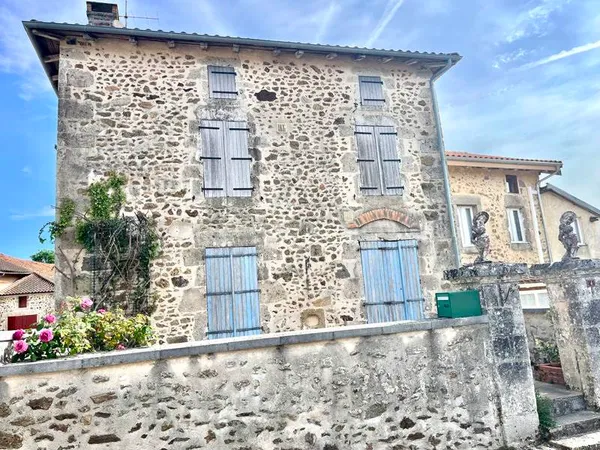 Maison de ville 15 pièces 146 m²
