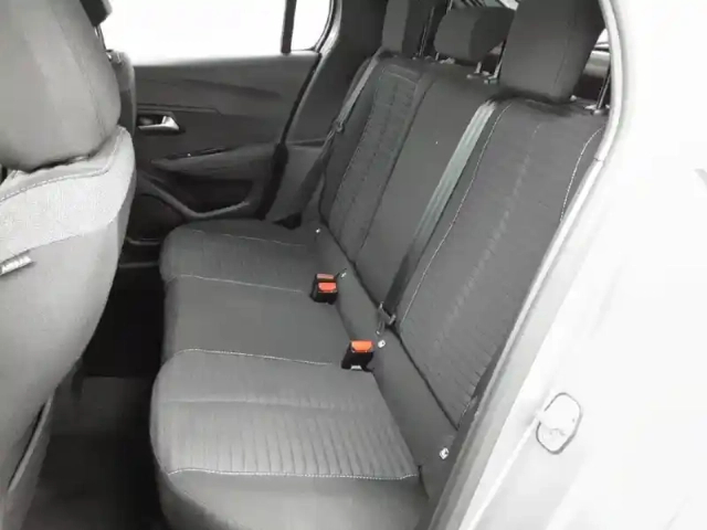 Peugeot 208 puretech 100 s&amp;s eat8 — photo 7
