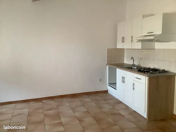 Location F2 avec une mezzanine