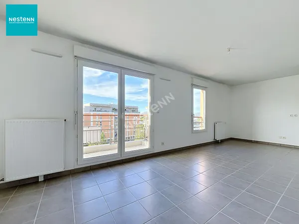 ANNECY (Seynod) _ Appartement 1 pièce de 31,55 m², avec balcon, place de stationnement et cave, à ve