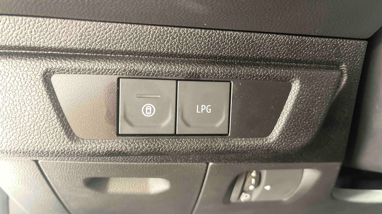 Dacia Sandero ECO-G 120 auto — photo 22