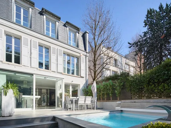Maison de luxe 10 pièces 385 m²