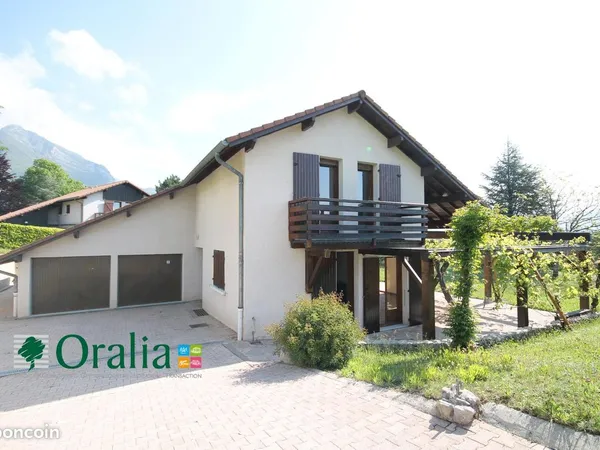 Maison 5 pièces 151 m²