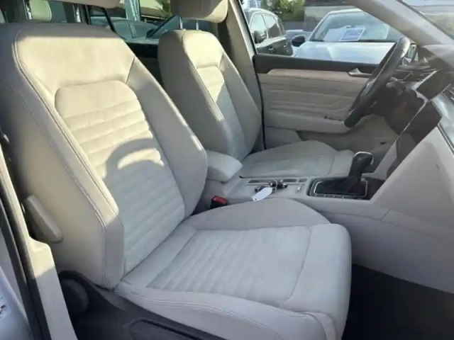 Volkswagen Passat sw 2.0 tdi evo 150ch lounge dsg7 8cv — photo 11