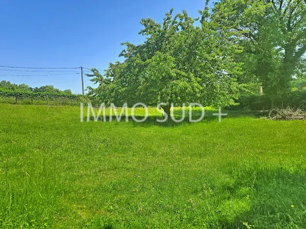 Terrain 850 m²