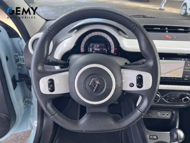 Renault Twingo iii e-tech — photo 16