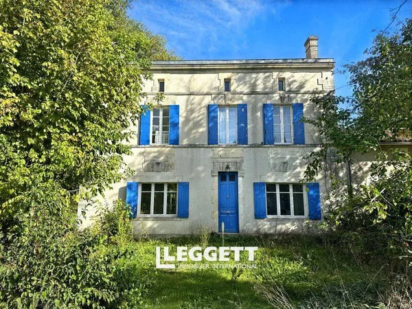 Maison 11 pièces 212 m²