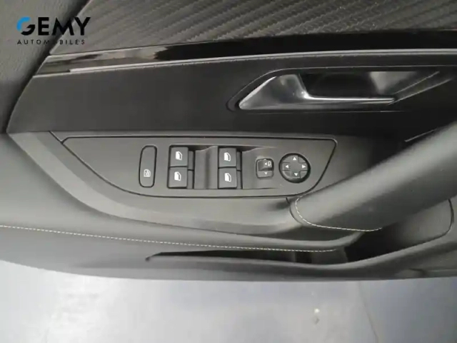 Peugeot 2008 puretech 130 s&amp;s eat8 — photo 12